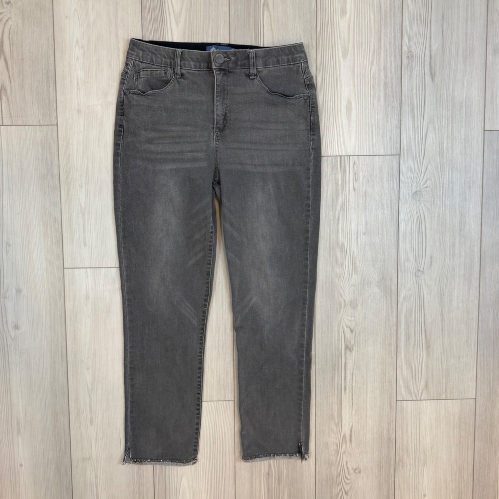 Democracy Absolution Skinny Jeans Grey Faded Beaded Raw Hem Size 10 B8276KNZE